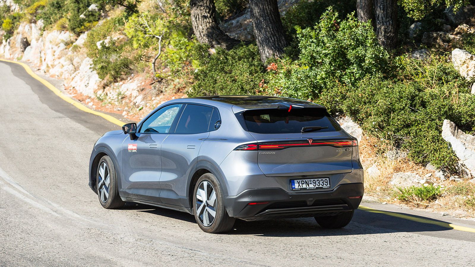 Changan Deepal S05. Τι βαθμό παίρνει σε κατανάλωση, χώρους, επιδόσεις, εγγυήσεις.